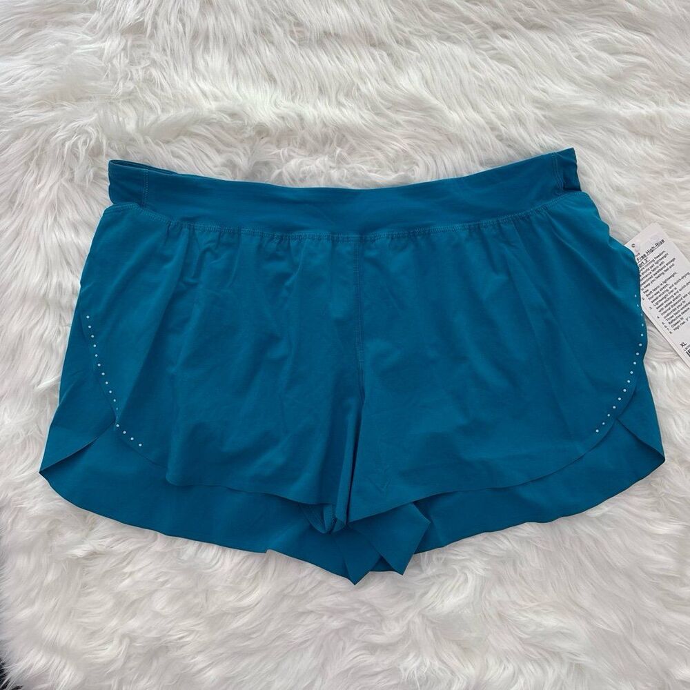 Lululemon Fast and Free High Rise Classic Fit Split Short 3" Hawaiian Blue XL - Picture 3 of 11